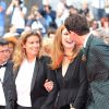 Lisa Azuelos , Julie Gayet et Mika lors de la montée des marches du film Saint Laurent et l'hommage au cinéma d'animation au Festival de Cannes le 17 mai 2014