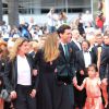 Lisa Azuelos, Julie Gayet, Mika et Valentina Pinault lors de la montée des marches du film Saint Laurent et l'hommage au cinéma d'animation au Festival de Cannes le 17 mai 2014