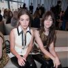 Adèle Exarchopoulos et Charlotte Gainsbourg - Défilé Croisière Louis Vuitton sur la place du Palais Princier à Monte Carlo, Monaco, le 17 mai 2014.