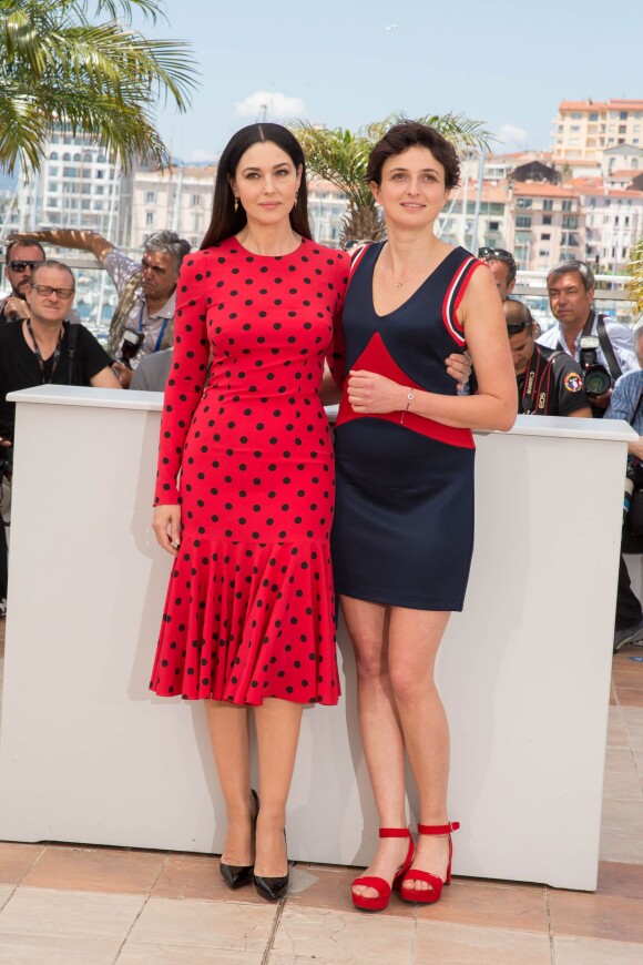 Monica Bellucci et Alice Rohrwacher - Photocall du film "Le Meraviglie" (Les Merveilles) lors du 67e Festival international du film de Cannes, le 18 mai 2014