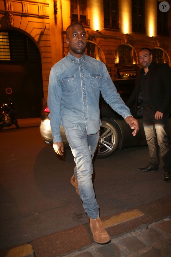 Kim Kardashian et Kanye West arrivent au Costes, à Paris. Le 18 mai 2014.