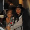 Kourtney Kardashian avec sa mère Kris Jenner et ses enfants Mason et Penelope s'offrent une glace chez Haagen-Dazs à Paris le 19 mai 2014.