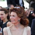 La bellissima Sophia Loren - Montée des marches du film "Deux jours, une nuit" lors du 67e Festival du film de Cannes, le 20 mai 2014.