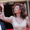 Sophia Loren et son fils sur le tapis rouge du 67e Festival de Cannes le 20 mai 2014.