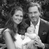 La princesse Madeleine de Suède, Christopher O'Neill et leur fille la princesse Leonore, photo publiée le 20 mai 2014 par le palais royal, à quelques jours du baptême de la fillette.