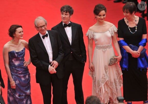 Simone Kirby, Ken Loach, Barry Ward, Aisling Franciosi, Rebecca O'Brien - Montée des marches du film "Jimmy's Hall" lors du 67e Festival du film de Cannes le 22 mai 2014