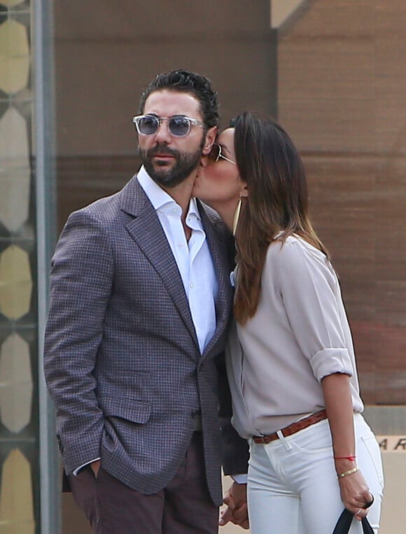 Eva Longoria et José Antonio Bastos à la sortie d'une boutique Barbara Bui à Beverly Hills, le 22 mai 2014.