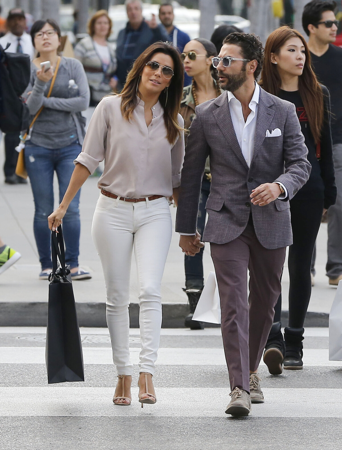 Photo : Eva Longoria Et José Antonio Bastos à La Sortie D'une Boutique ...