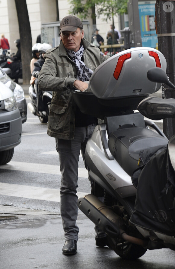 Laurent Baffie - Backstage - Jean-Marie Bigard fête ses 60 ans au Grand Rex à Paris le 23 mai 2014.