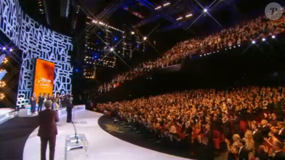 Gilles Jacob reçoit une standing ovation au Festival de Cannes 2014.