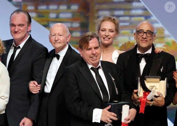 Quentin Tarantino, Gilles Jacob, Uma Thurman, Bruce Wagner (pour Julianne Moore pour le prix d'interprétation féminine) et Timothy Spall (Prix d'interprétation masculine) - Cérémonie de clôture du 67e Festival du film de Cannes le 24 mai 2014.
