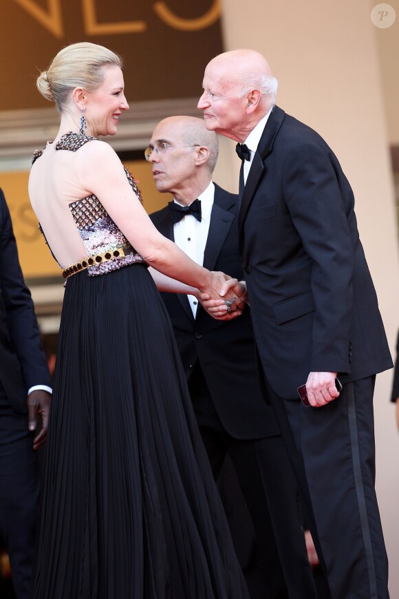 Cate Blanchett et Gilles Jacob - Montée des marches du film "How To Train Your Dragon 2" lors du 67e Festival du film de Cannes le 16 mai 2014.