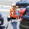 Gwen Stefani et son fils Apollo se rendent à une fête entre amis à Los Angeles, le 25 mai 2014.