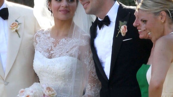 Casey Wilson ('Happy Endings') mariée : Les photos et les détails de son mariage