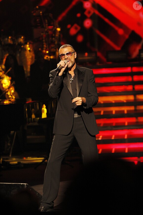 George Michael en concert à Paris, le 9 septembre 2012. 