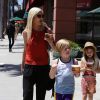 Tori Spelling et ses deux aînés à Beverly Hills le 30 mai 2014.