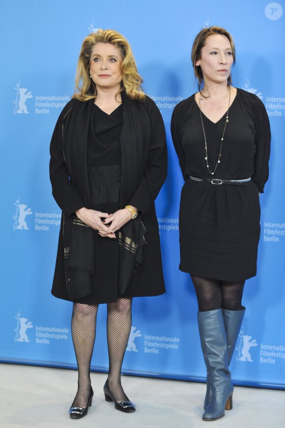 Catherine Deneuve, Emmanuelle Bercot - Photocall du film "Elle s'en va" lors du 63e Festival international du film de Berlin, le 15 février 2013.