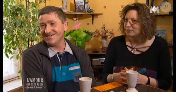 Fifi et Nathalie dans L'amour est dans le pré - Que sont-ils devenus? partie 2, sur M6, le lundi 2 juin 2014