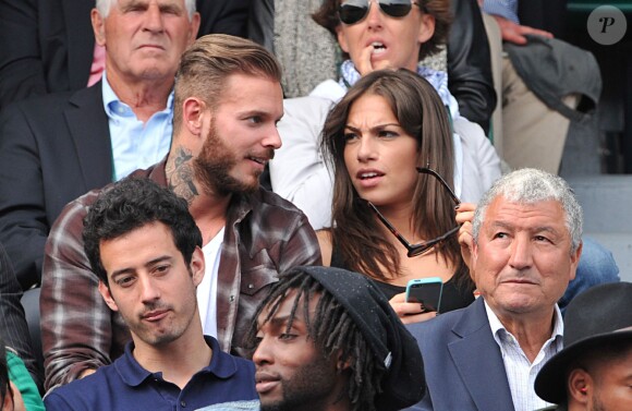 M. Pokora avec sa nouvelle compagne à Roland-Garros à Paris le 2 juin 2014 pour assister au match de Gaël Monfils.