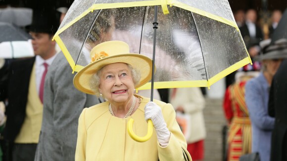 Elizabeth II, Camilla, Sophie, Alexandra : Style et bal des pépins à Buckingham