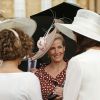 La comtesse Sophie de Wessex, élégante comme toujours, lors de la pluvieuse troisième garden party de l'année organisée à Buckingham Palace le 3 juin 2014.