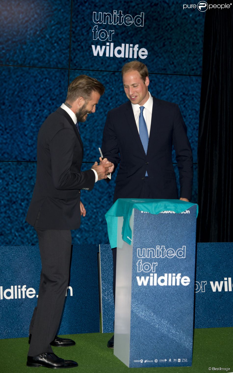 Le prince William et David Beckham, alliés de choc, ont lancé ensemble, le 9 juin 2014 à Londres, une campagne de sensibilisation à la préservation de la faune sauvage sous l&#039;égide de United for Wildlife.