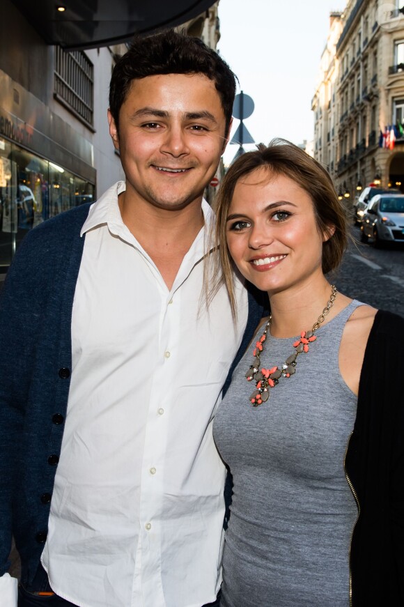 Exclusif - Arturo Castro et une invitée lors de l'avant-première du film "Sun Belt Express" au cinéma Le Balzac dans le cadre du 3e Champs-Elysées Film Festival à Paris, le 11 juin 2014.