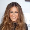 Sarah Jessica Parker mise sur une couleur éclaircie à coups de quelques mèches bien placées