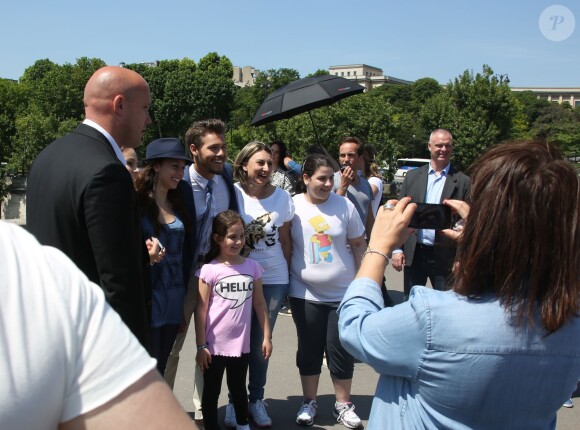 Exclusif - L'acteur Scott Clifton - Tournage de la série "Amour, Gloire et beauté" pour fêter les 25 ans de diffusion sur France 2 à Paris le 12 juin 2014.