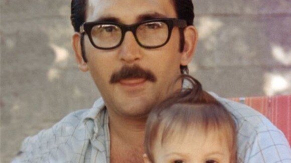 Gwen Stefani : Bébé dans les bras de son père, il y a plus de 40 ans