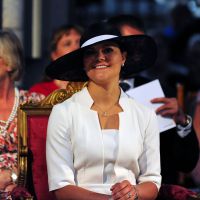 Princesse Victoria : Très chic pour l'ordination historique d'Antje Jackelén