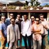 Zacahary Levi entouré de ses amis, dont Joel David Moore, lors de son mariage à Hawaï. Photo postée le 16 juin 2014.