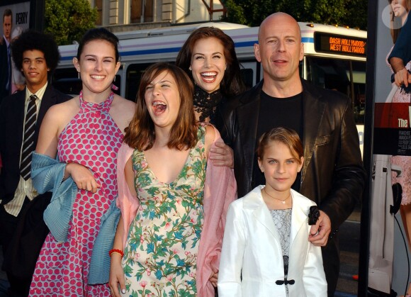Bruce Willis et ses filles Rumer, Scout et Tallulah Belle à Los Angeles, le 7 avril 2004.