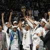 Les Spurs de San Antonio de Tony Parker ont décroché le titre de champion NBA le 15 juin 2014 à l'AT&T Center de San Antonio face au Heat de Miami