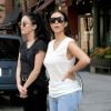 Kim Kardashian, surprise à la sortie de l'appartement de son mari Kanye West, à SoHo. New York, le 17 juin 2014.