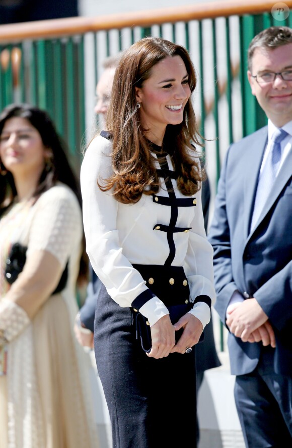 Kate Middleton, duchesse de Cambridge, célébrait le 18 juin 2014 dans le Buckinghamshire la réouverture officielle après rénovation de Bletchley Park, ancien centre de décryptage de codes pendant la Seconde Guerre mondiale où sa défunte grand-mère Valerie Glassborow oeuvra.
