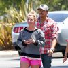 Britney Spears s'arrête acheter à déjeuner avec son petit ami David Lucado et sa maman Jamie Lynn Spears, à Los Angeles, le samedi 21 juin 2014.