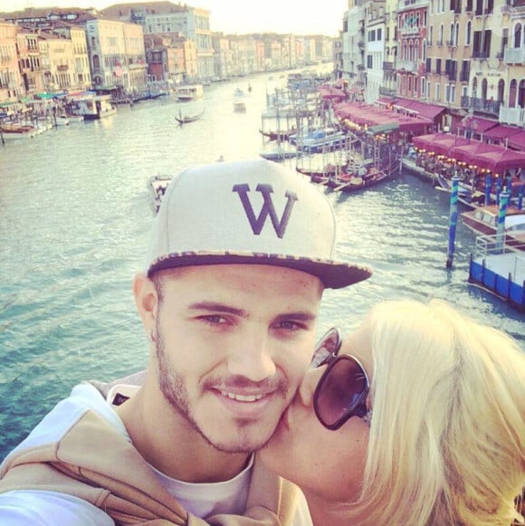 Mauro Icardi et Wanda Nara avec ses enfants en vacances à Venise - avril 2014