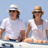 Paul McCartney et sa femme Nancy Shevell passent un moment sur un bateau pendant leurs vacances à Ibiza, le 23 juin 2014.