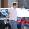 Exclusif - Chaz Bono rentre chez lui après avoir fait des courses à Hollywood, le 24 juin 2014.