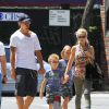 Zlatan Ibrahimovic, sa compagne Helena Seger et leurs fils Maximilian et Vincent dans les rues de Manhattan à New York, le 25 juin 2014