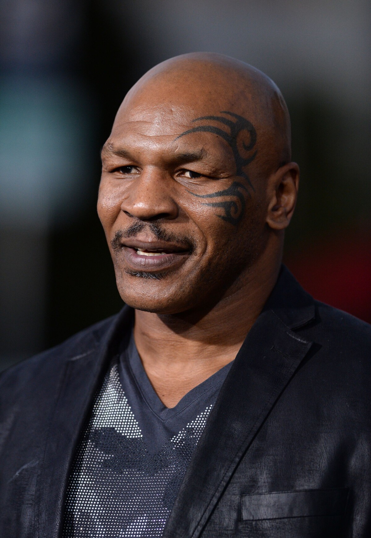 Vidéo Mike Tyson à Los Angeles, le 7 avril 2014. Purepeople