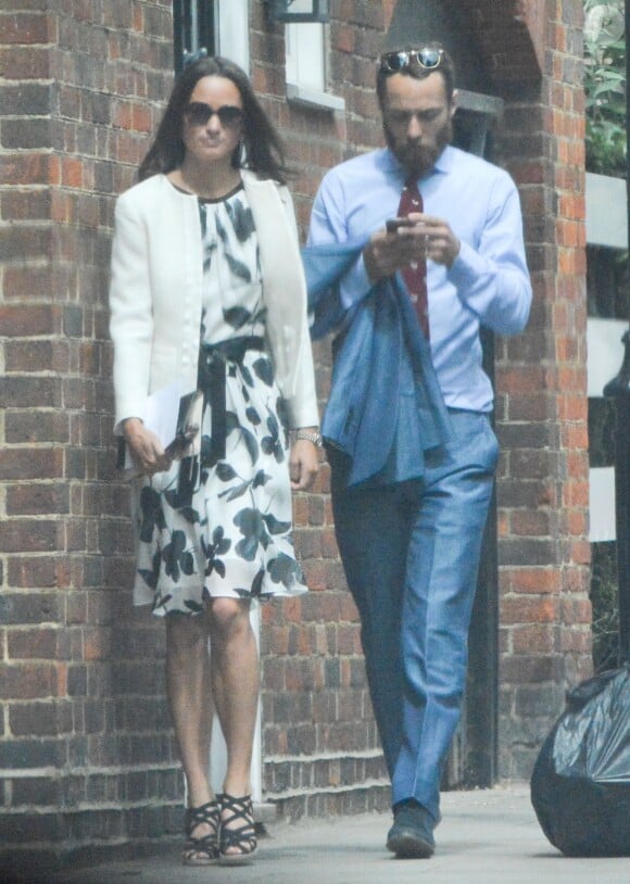 Pippa Middleton et son frère James lors de leur arrivée à Wimbledon le 26 juin 2014