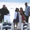 Kobe Bryant, sa femme Vanessa et ses filles Natalia Diamante et Gianna Maria-Onore prennent la pose à Mykonos en Grèce, le 24 juin 2014