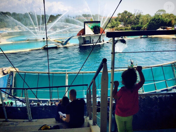 Emilie Nef Naf profite de quelques jours de vacances dans le Sud de la France avec son chéri Jérémy Ménez. Juin 2014