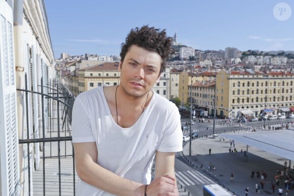 Exclusif - Kev Adams inaugure le 1er Comédie Club qui porte son nom, "Quai du Rire Comédie Club Espace Kev Adams" à Marseille le 30 mai 2014.