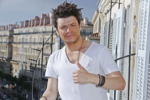 Exclusif - Kev Adams inaugure le 1er Comédie Club qui porte son nom, "Quai du Rire Comédie Club Espace Kev Adams" à Marseille le 30 mai 2014.