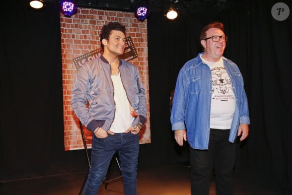Exclusif - Kev Adams inaugure, avec Michel Nouader (directeur du Quai du rire), le 1er Comédie Club qui porte son nom, "Quai du Rire Comédie Club Espace Kev Adams" à Marseille le 30 mai 2014.