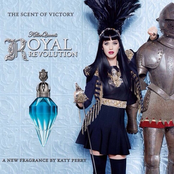 Katy Perry sur l'affiche de son parfum Killer Queens Royal Revolution