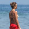Jessica Alba sur une plage à Santa Barbara en compagnie de sa fille Honor Le 04 Juillet 2014